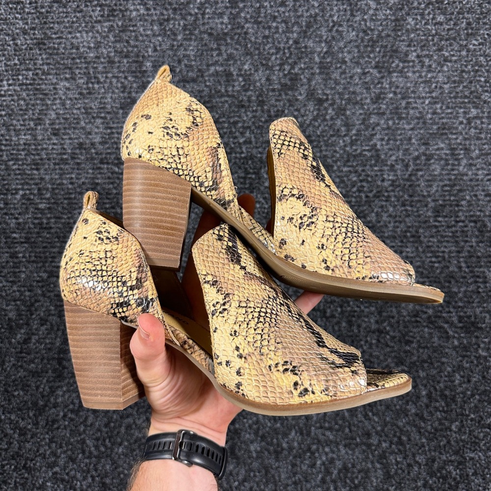 Lucky Brand Heeled Sandals Women 9.5 Tan Snakeskin Print Block Heel Peep Toe